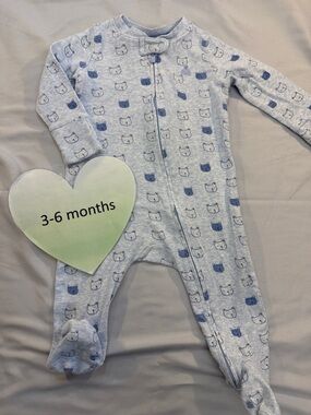 GAP Baby - Footed Sleeper with Bear Pattern
